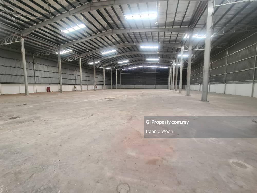 Detached Factory Warehouse at Klang To Let