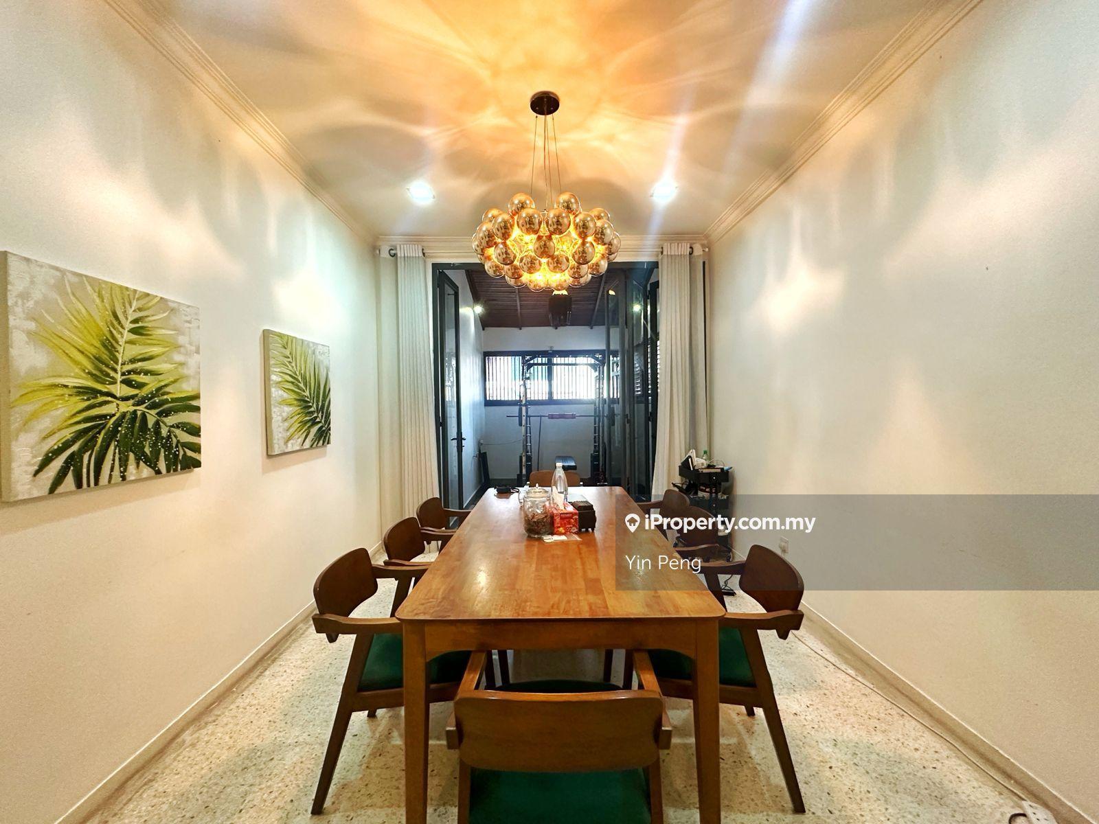 Fully Renovated & Extended. Near Park