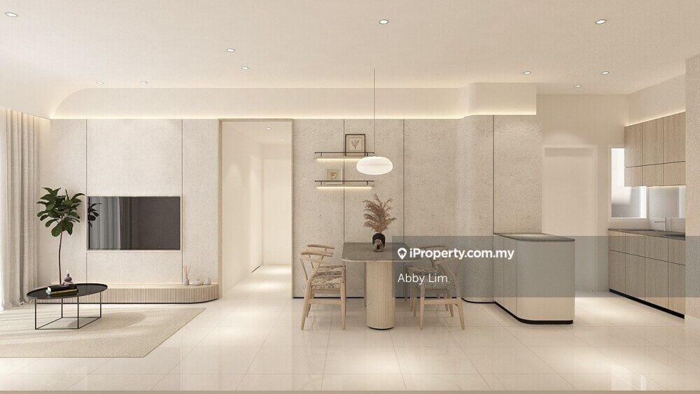 Ready Move In Soon Price Below Market with Mall