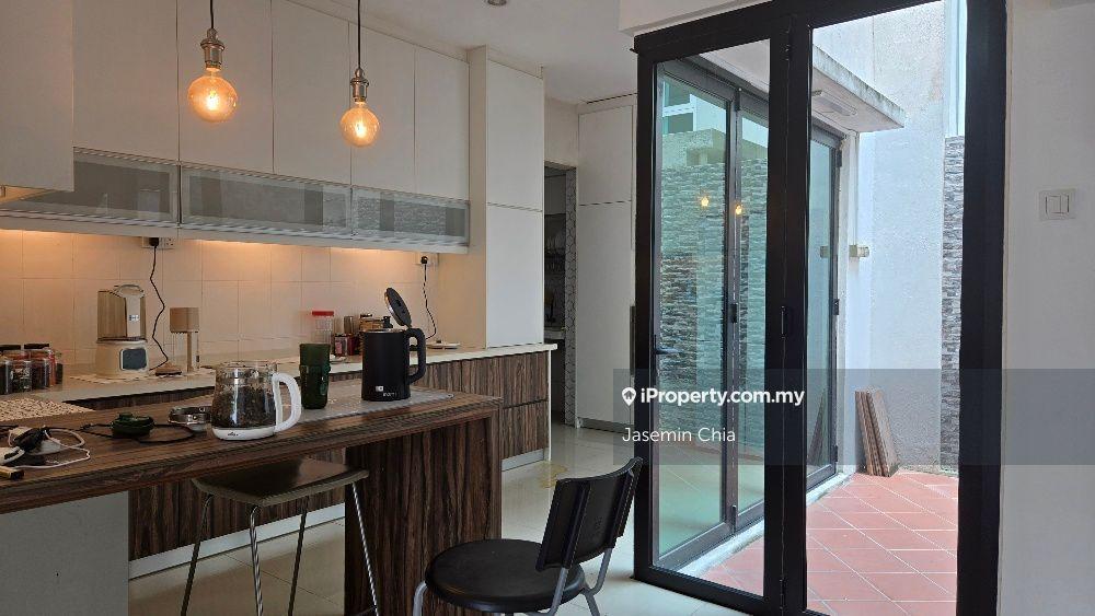 Renovated Semi-D at Laman Residen for sale