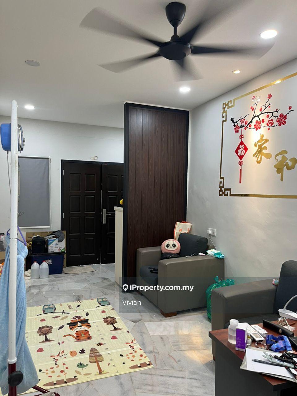 Rumah Teres Setingkat Corner untuk Dijual di Bukit Mertajam