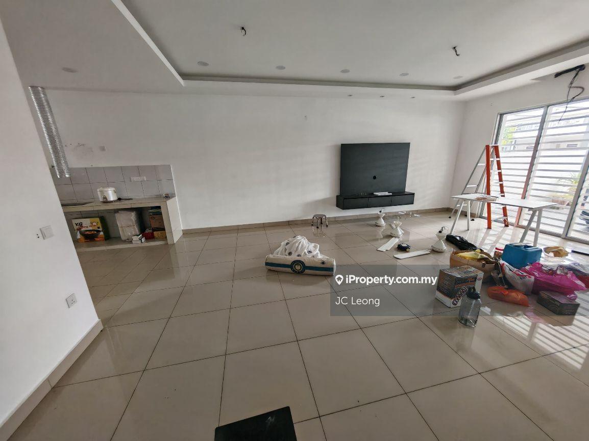 Bandar ainsdale 2 storey for sales