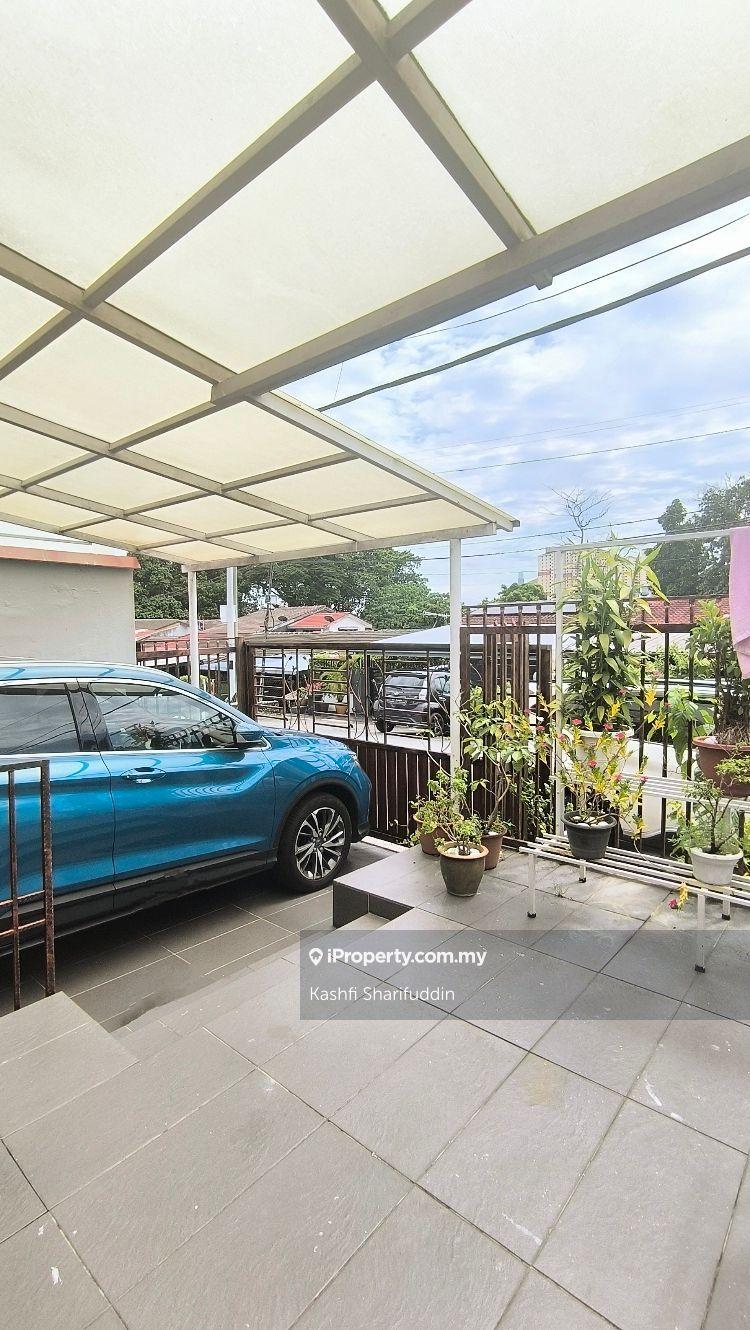 Single storey terrace house. Ampang Jaya.