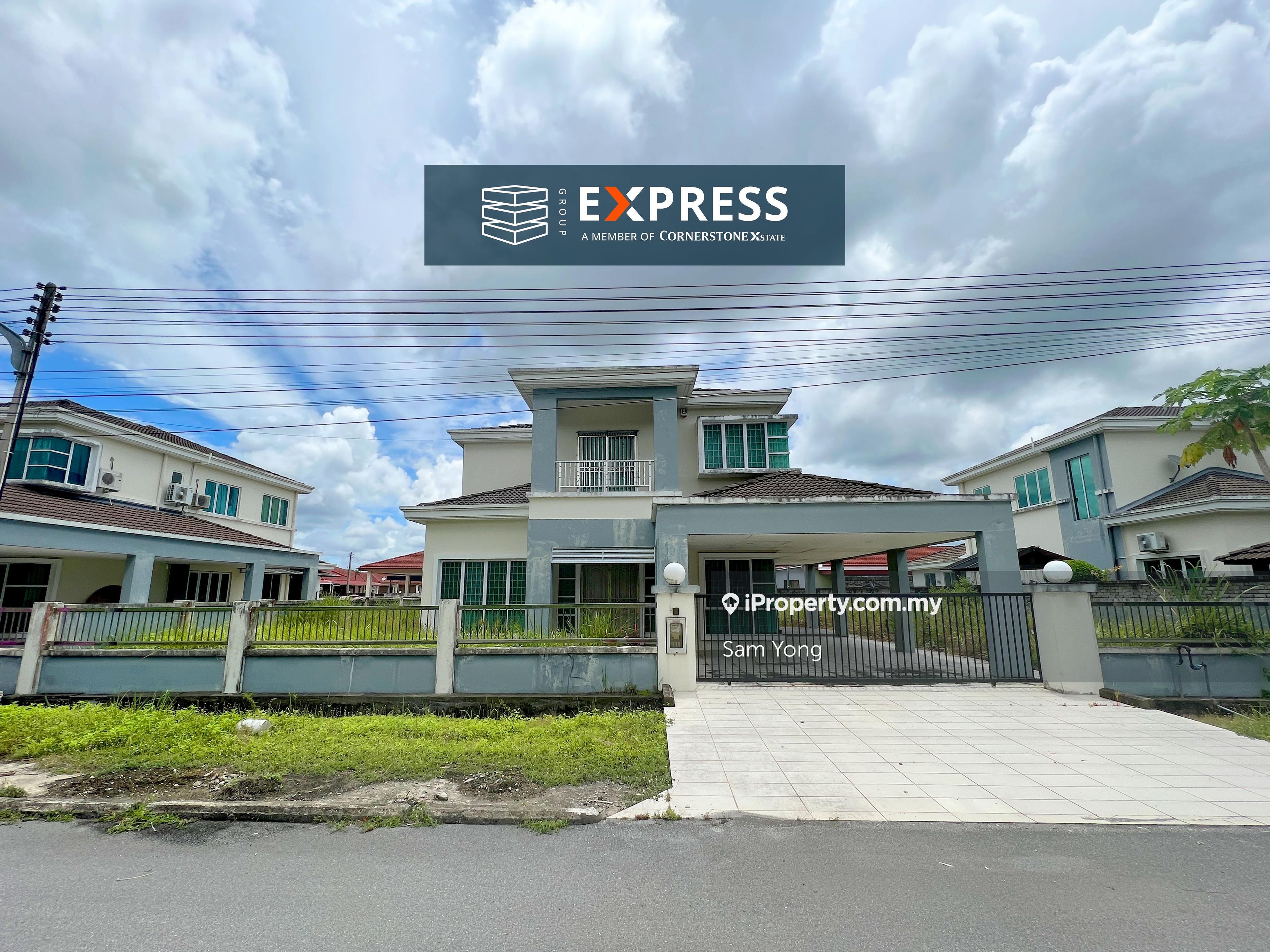 Double Storey Detached at Desa Pujut (With Extra Living Space)