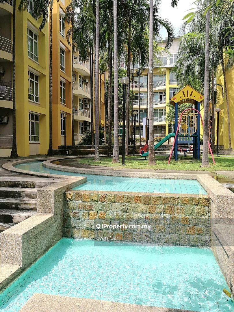 Freehold Level 3 University Green Apartment Bukit Beruang MMU Melaka