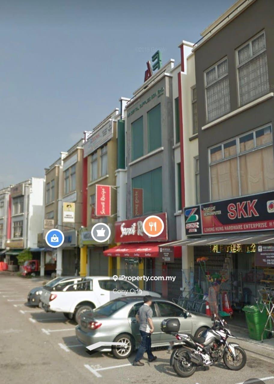 Setia Tropika 3 storey shoplot,Facing Main Road, Same row hongleong