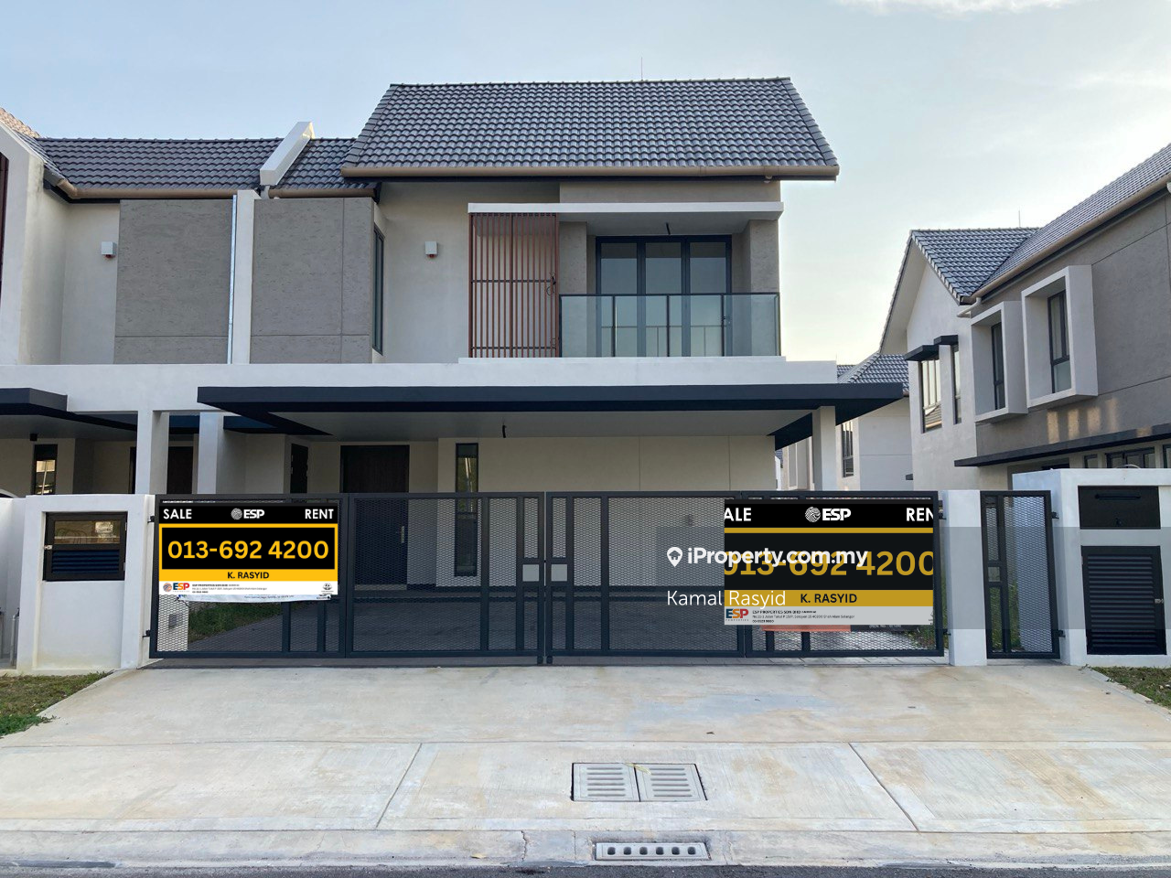 Brand New! Facing Open!! 5 Bedrooms Semi-D in Bandar Serenia, Dengkil!