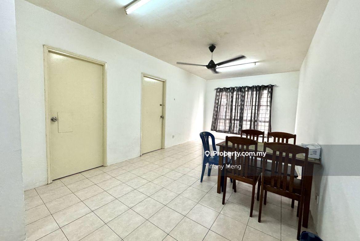 Walking Distance to Mrt Station - High Rental Return 5.7%