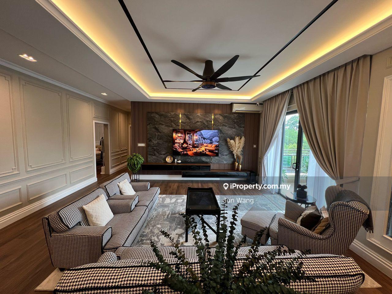Laguna Height, Condo with Private Lift, Renovated & Fully Furnished