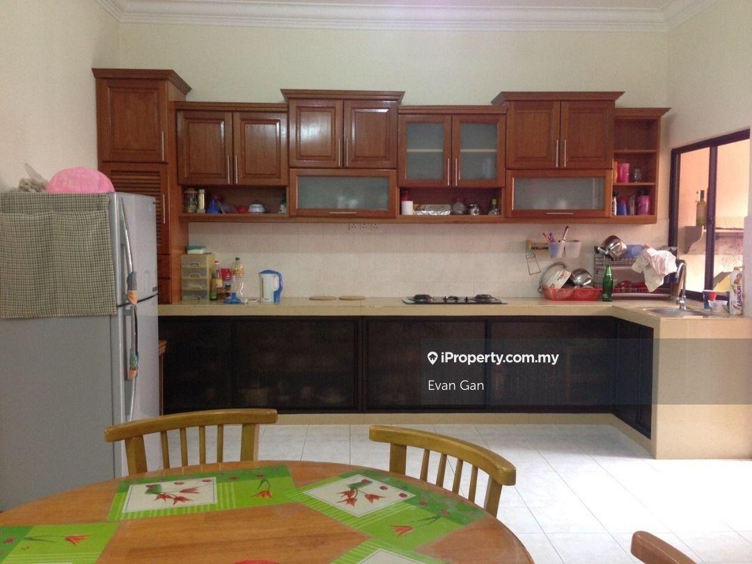 Gated 2 Storey Taman Ozana Impian Ayer Keroh Bukit Beruang Melaka MMU