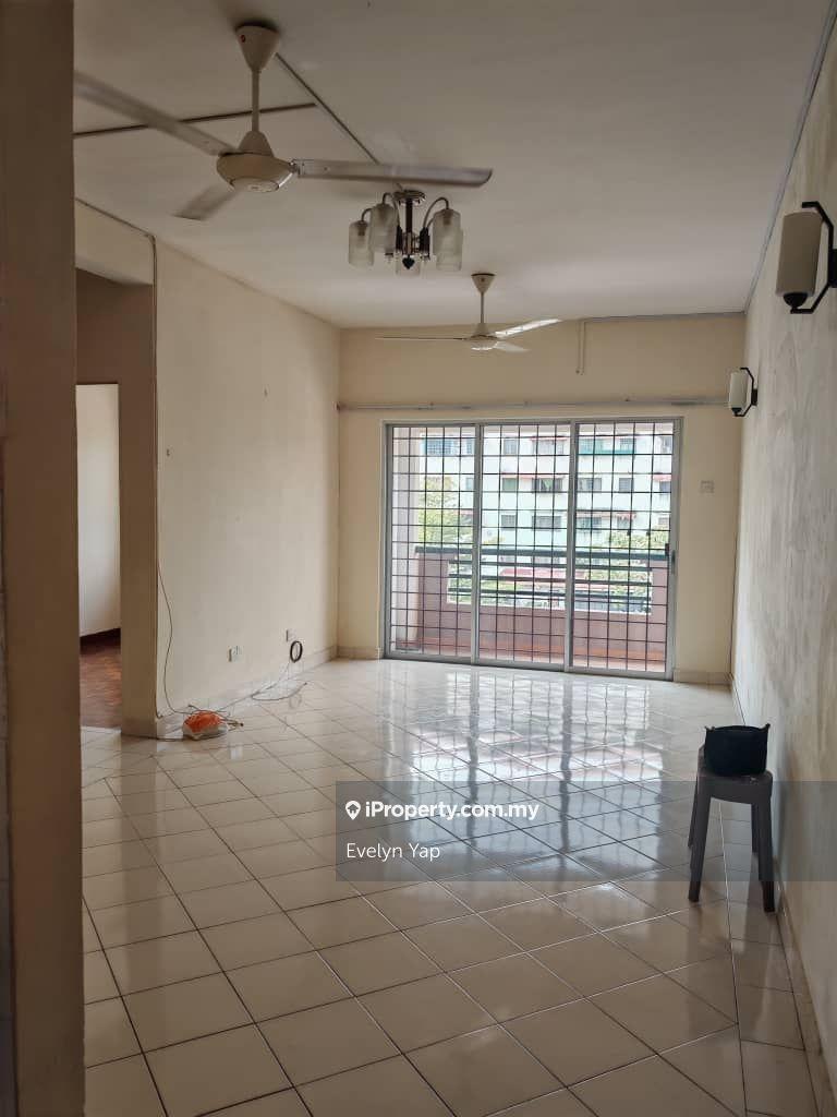 Cengal Apartment  Cheras Hartamas Taman Segar Leisuremall First Floor