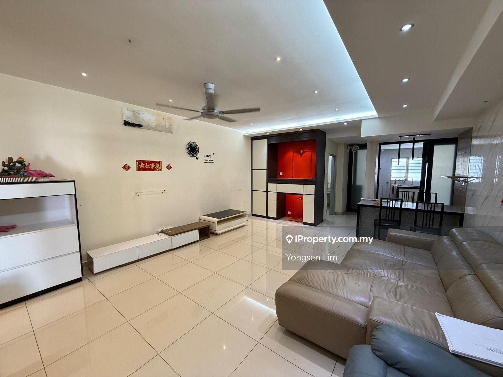 Fully Renovated Partial Furnished Bandar Bukit Raja Klang 2sty 20x65