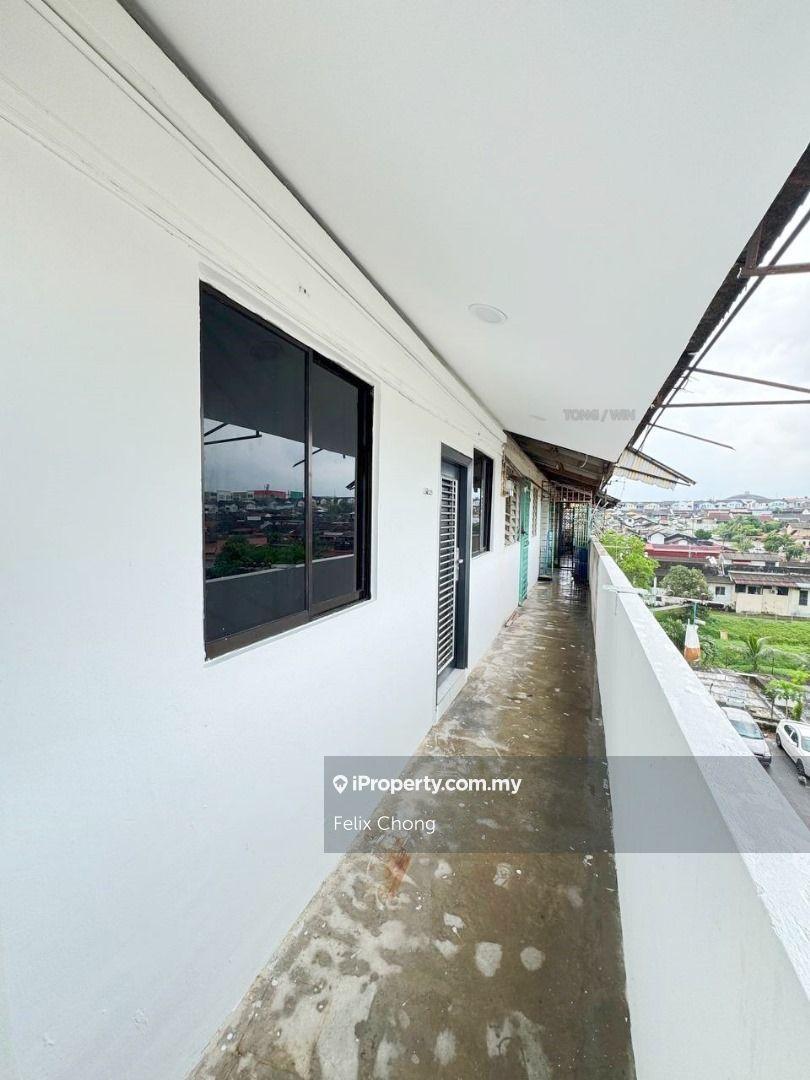 Taman Ungku Tun Aminah Low Cost Flat,Level 4,Fully Renovated,Skudai