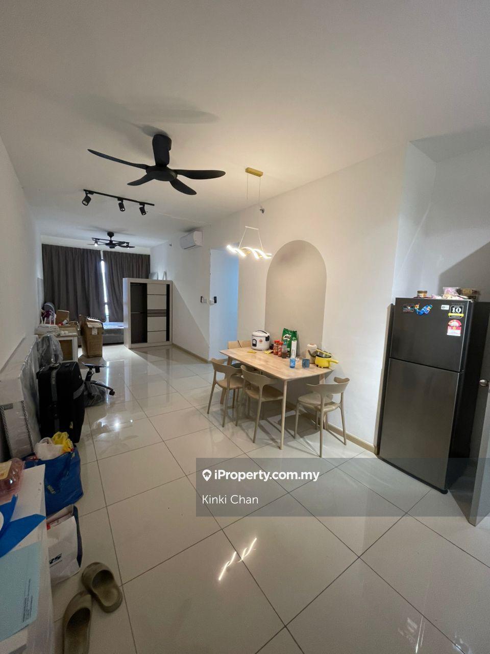 Covered link bridge to mrt, walking distance to mrt, great facilities