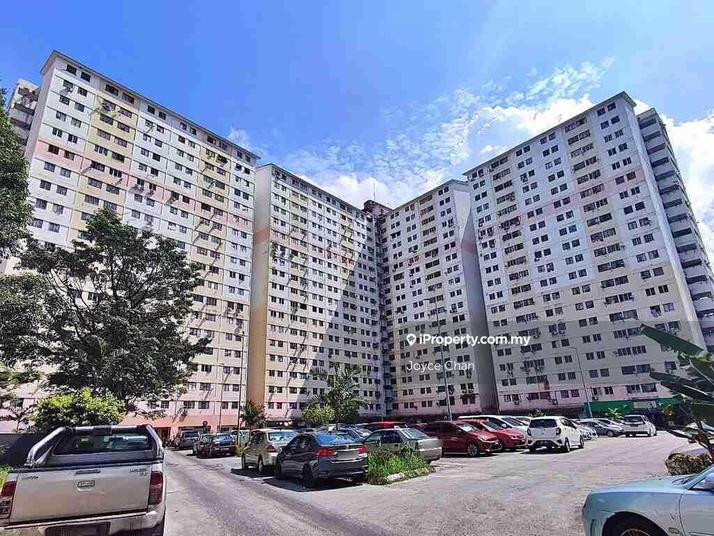 Flat - Rumah Pangsa Kayu Ara, Petaling Jaya, Selangor