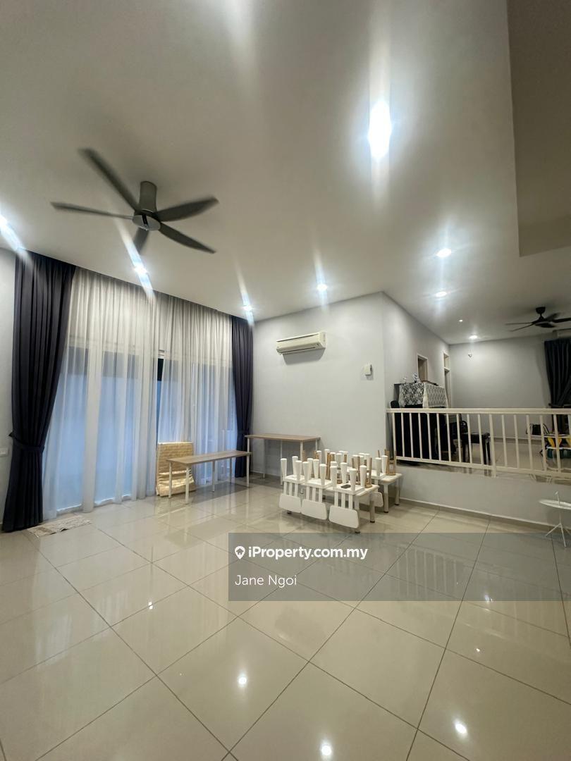 Caranday Park Setia Tropika Cluster House