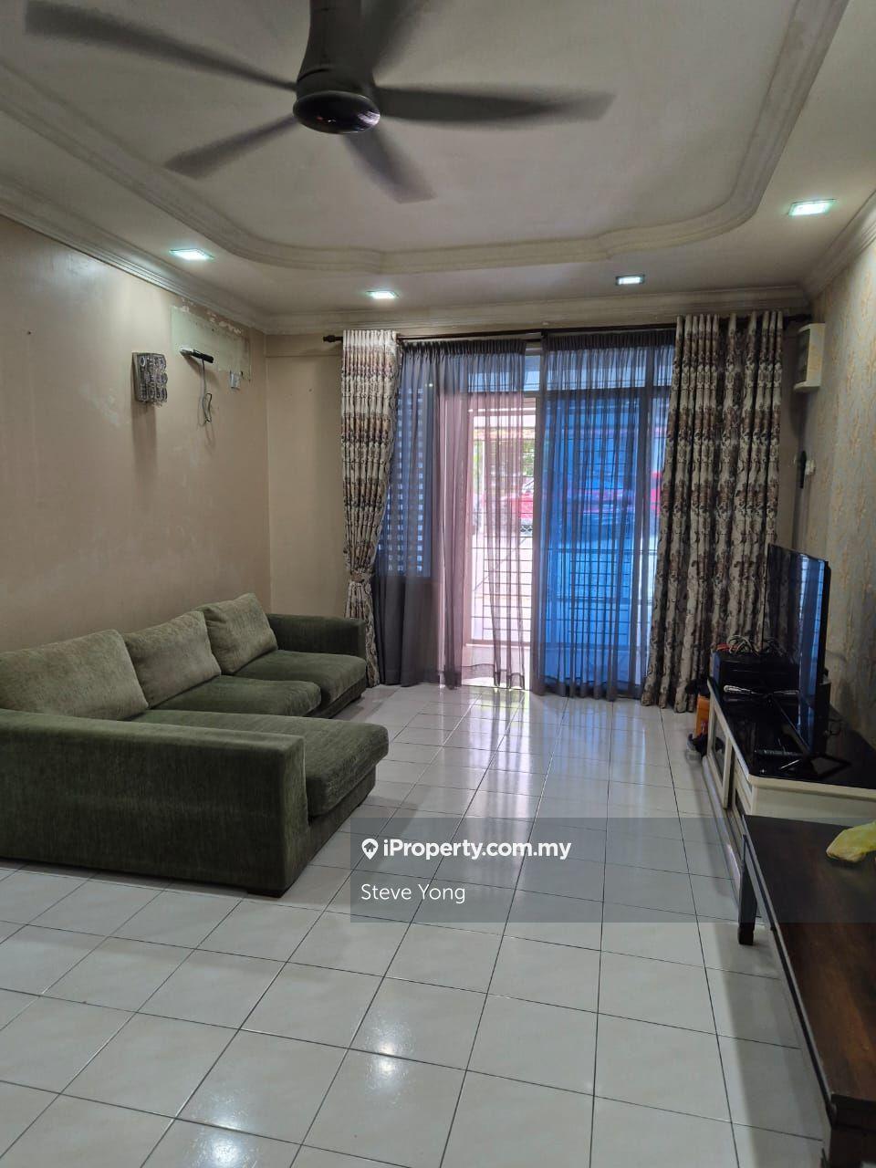 Gardenville Townvilla Aprt Fully Renovated For Sale