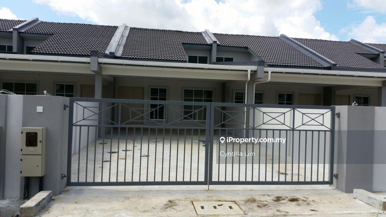 Single Storey  Intermediate Terrace@ Stutong Baru for Rent