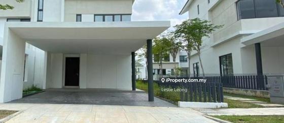 Endlot Tamansari Amaryllis Rawang 3 storey ,Camellia For Sale