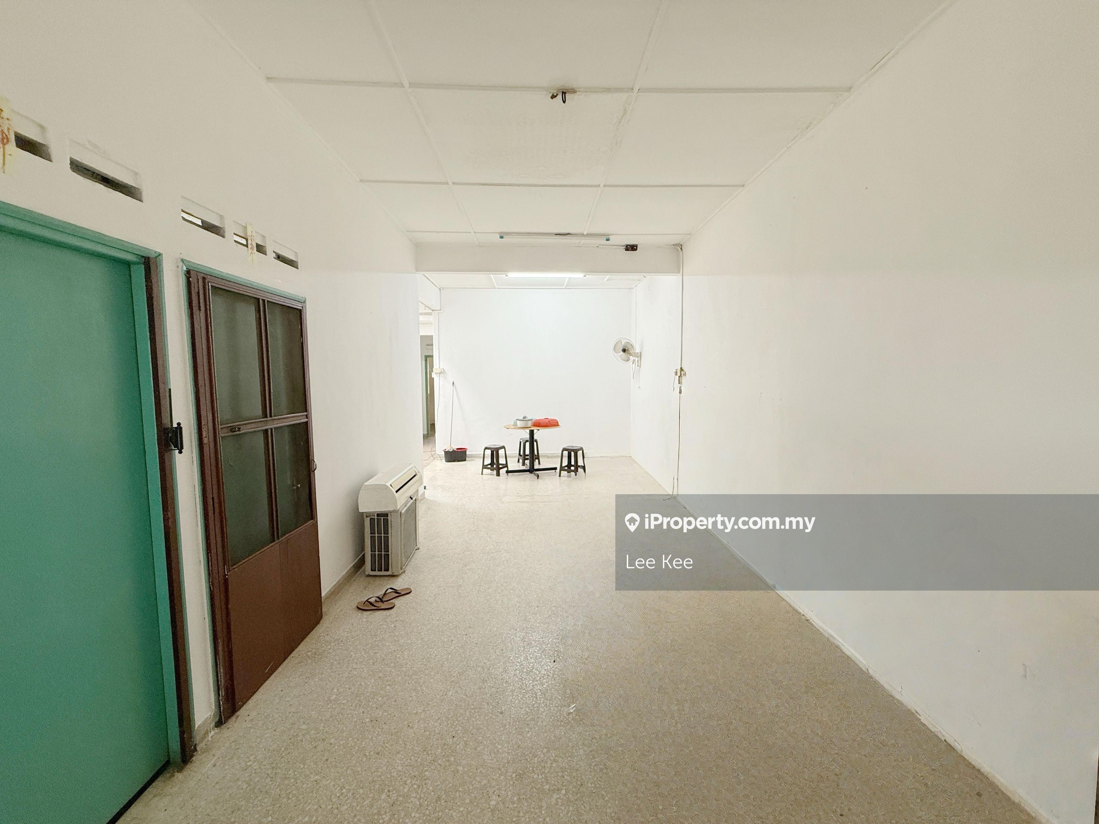 Batu Pahat Town Area Single Storey