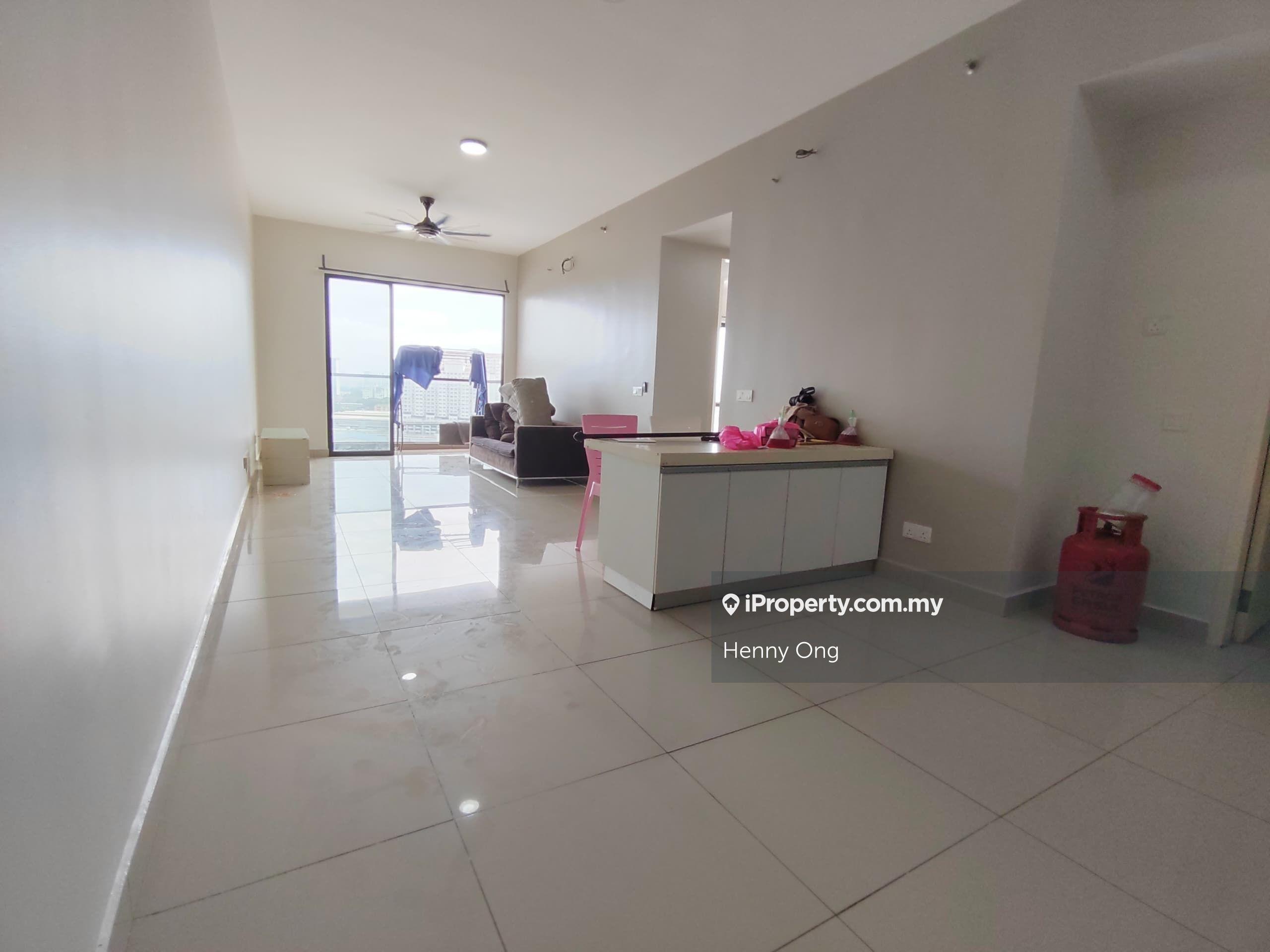 Low Floor/Non Bumi/Renovated/Partly Furnish/Facing South/Well Kept