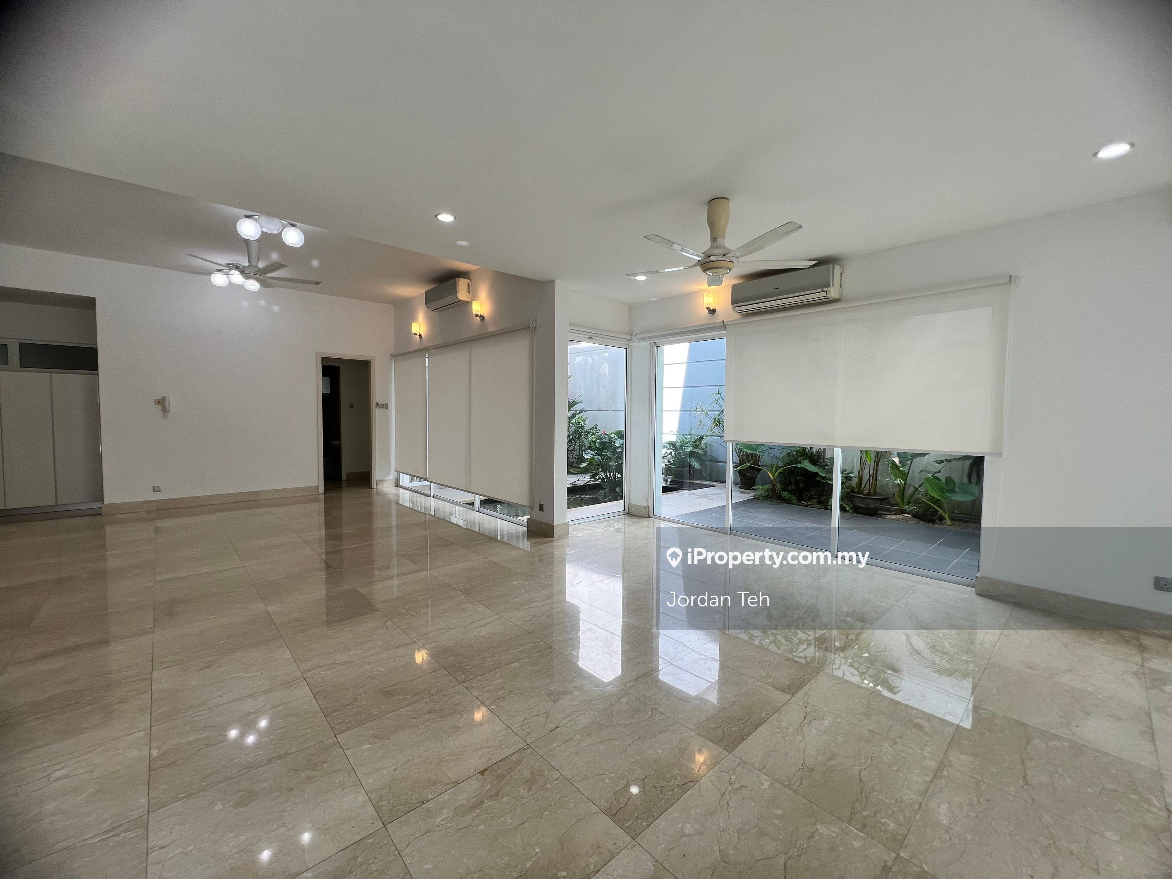 The Effingham Bungalow @ For Sales
