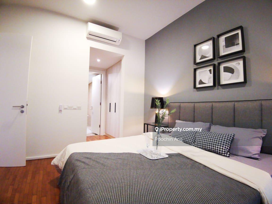 Walking distance to KLCC, MRT and LRT station