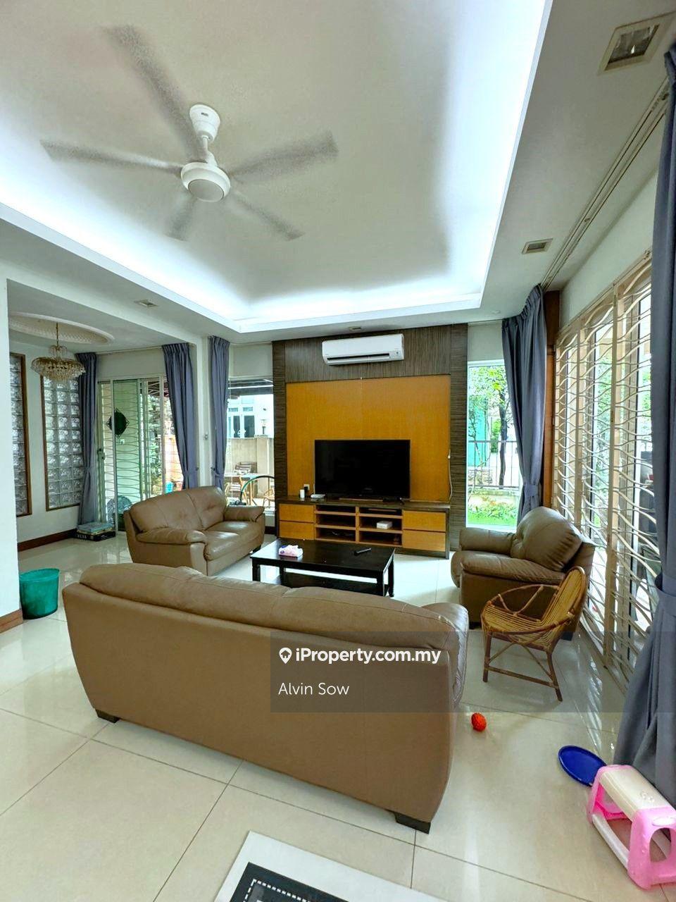 Levenue, Desa Parkcity