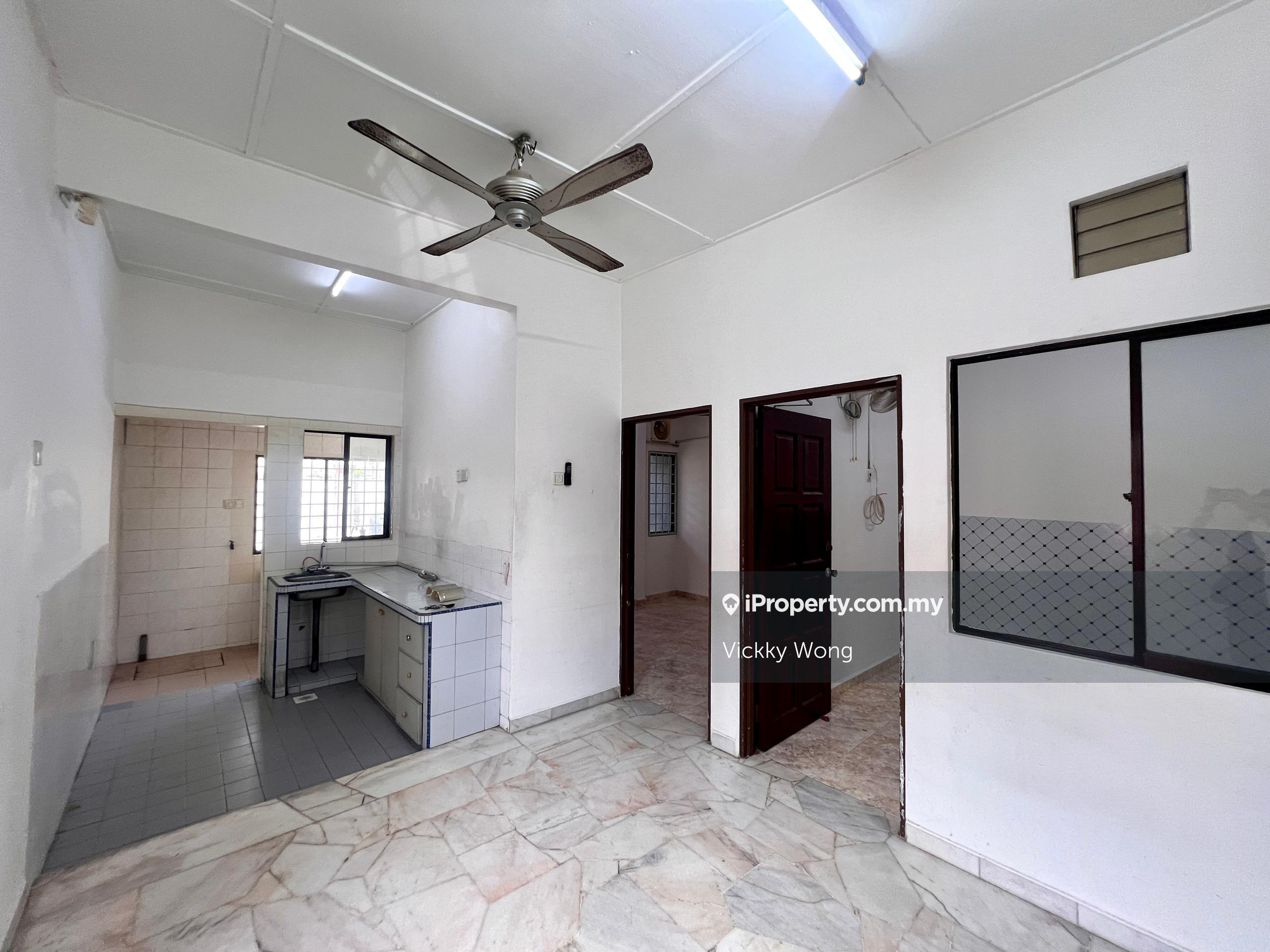 For Sale Pandan Mewah 20x65 Single Storey Terrace House 3 Room 2 Bath