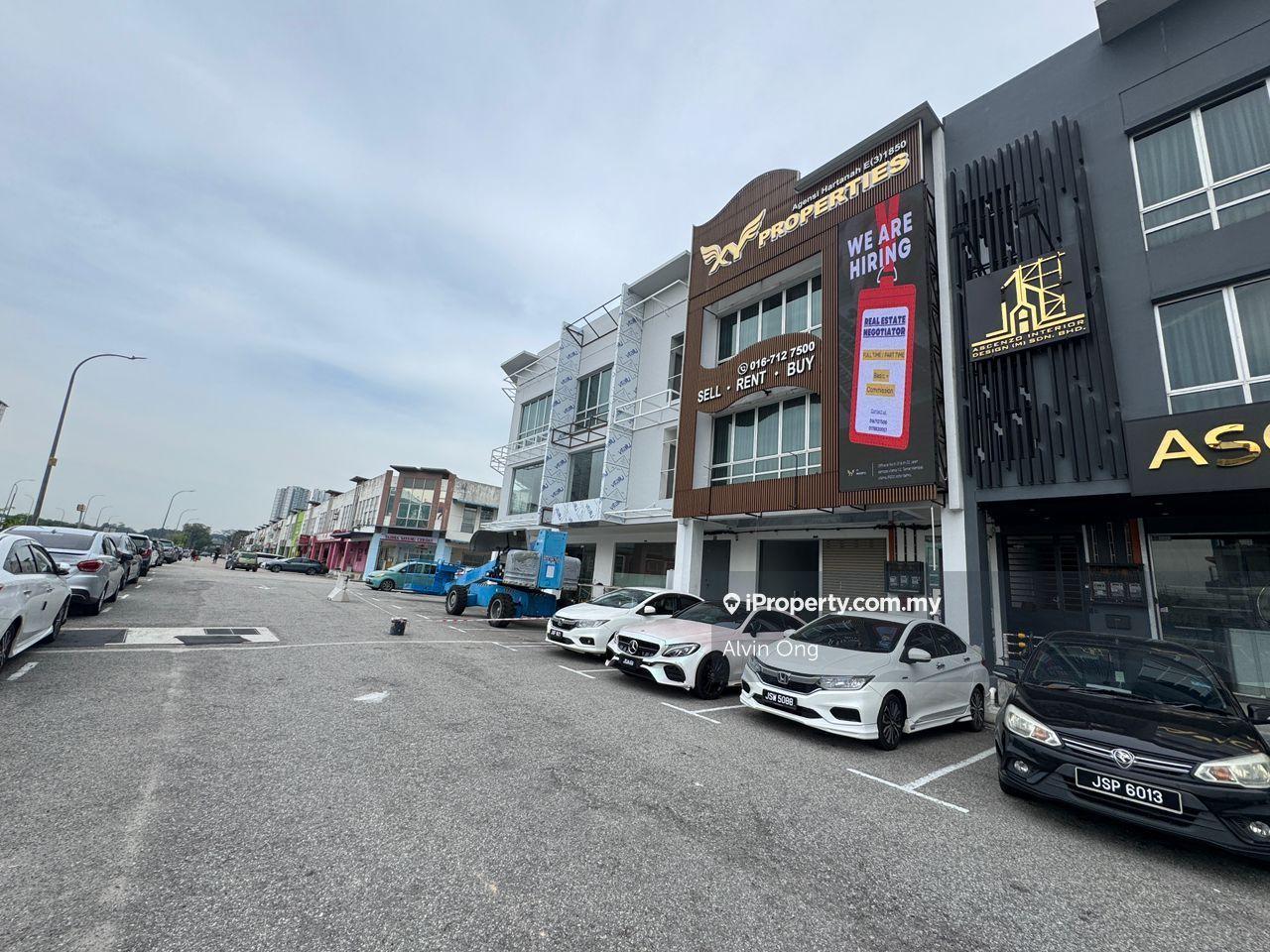 Facing Main Road (Kempas Road)  Ground Floor only 