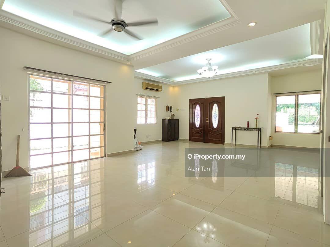 Bandar Bukit Puchong 2 Double Storey Semi-D For Sales