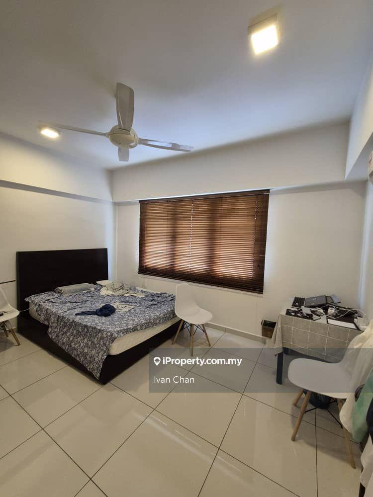 Avenue D'vogue 1room for rent 
