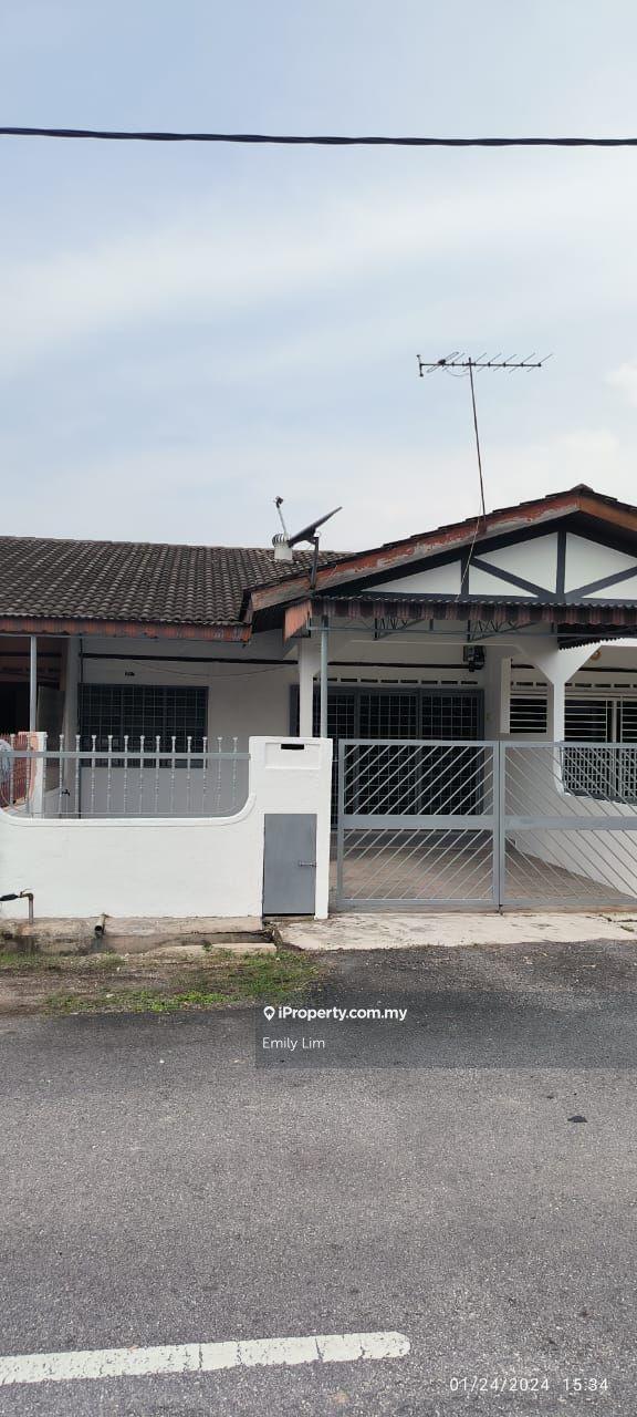 Klang utama, 1 stry terrace, basic unit, 20x65sf