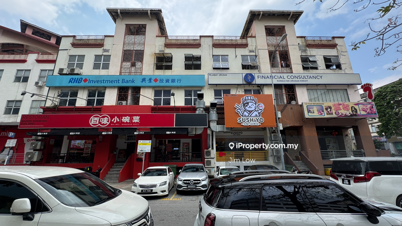 Limited Corner in Kepong Metro Prima , Laman Rimbunan 