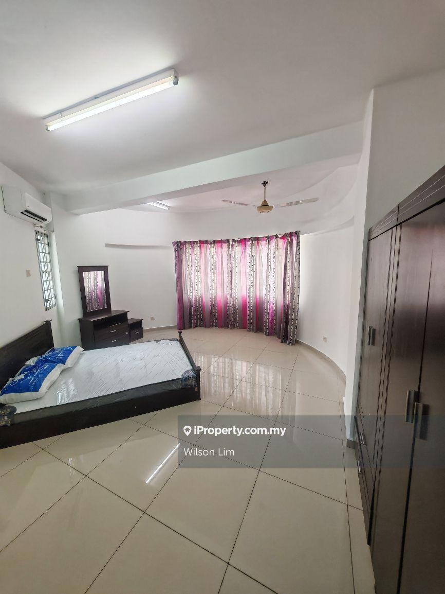 Well maintained and repainted wall for 3room 2baths