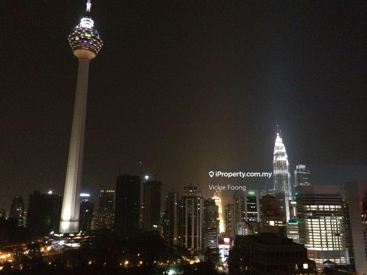 High floor klcc view , Fully furnished , move in codition