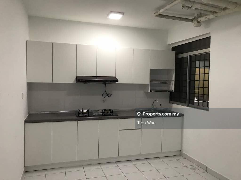 Strategic location below market price with 2 covered parking
