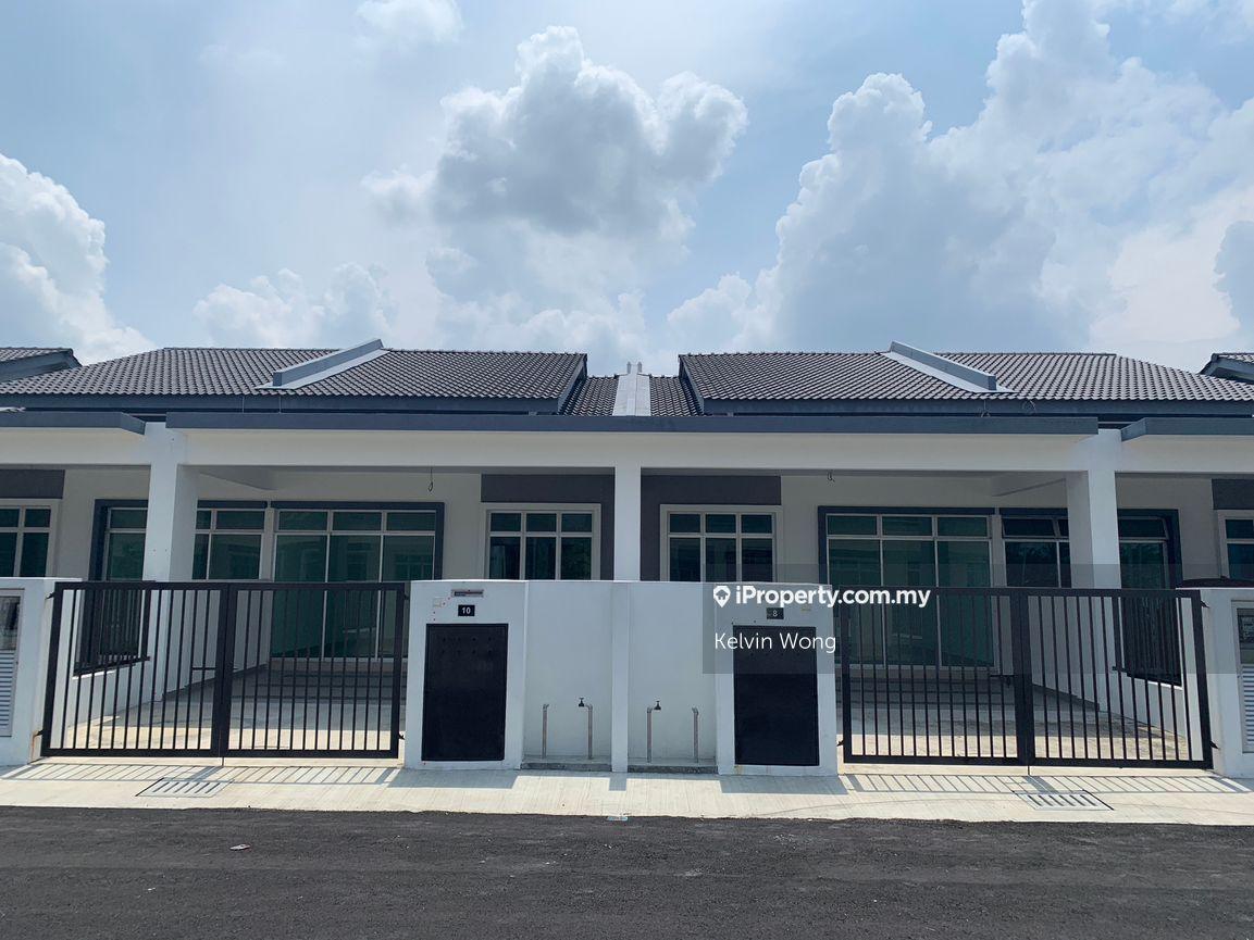 Jenjarom, jalan sukepi, 1sty,19x94, cash back 22k,free all legal fees