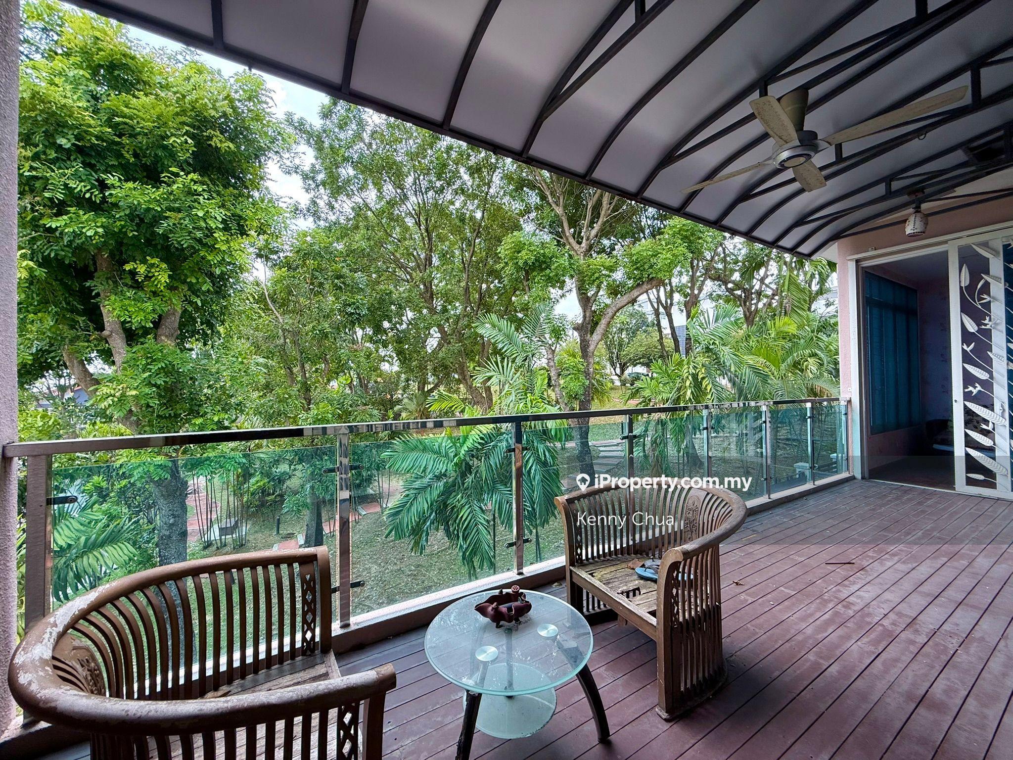 Well Renovated 3-Story Bungalow