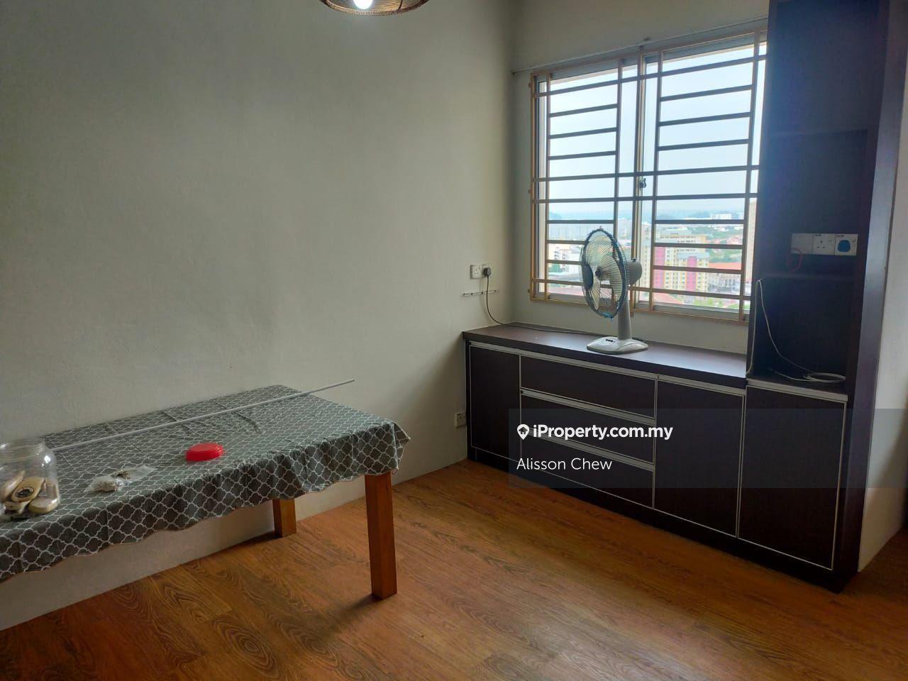 Nipah emas , fully furnish , 1 car park