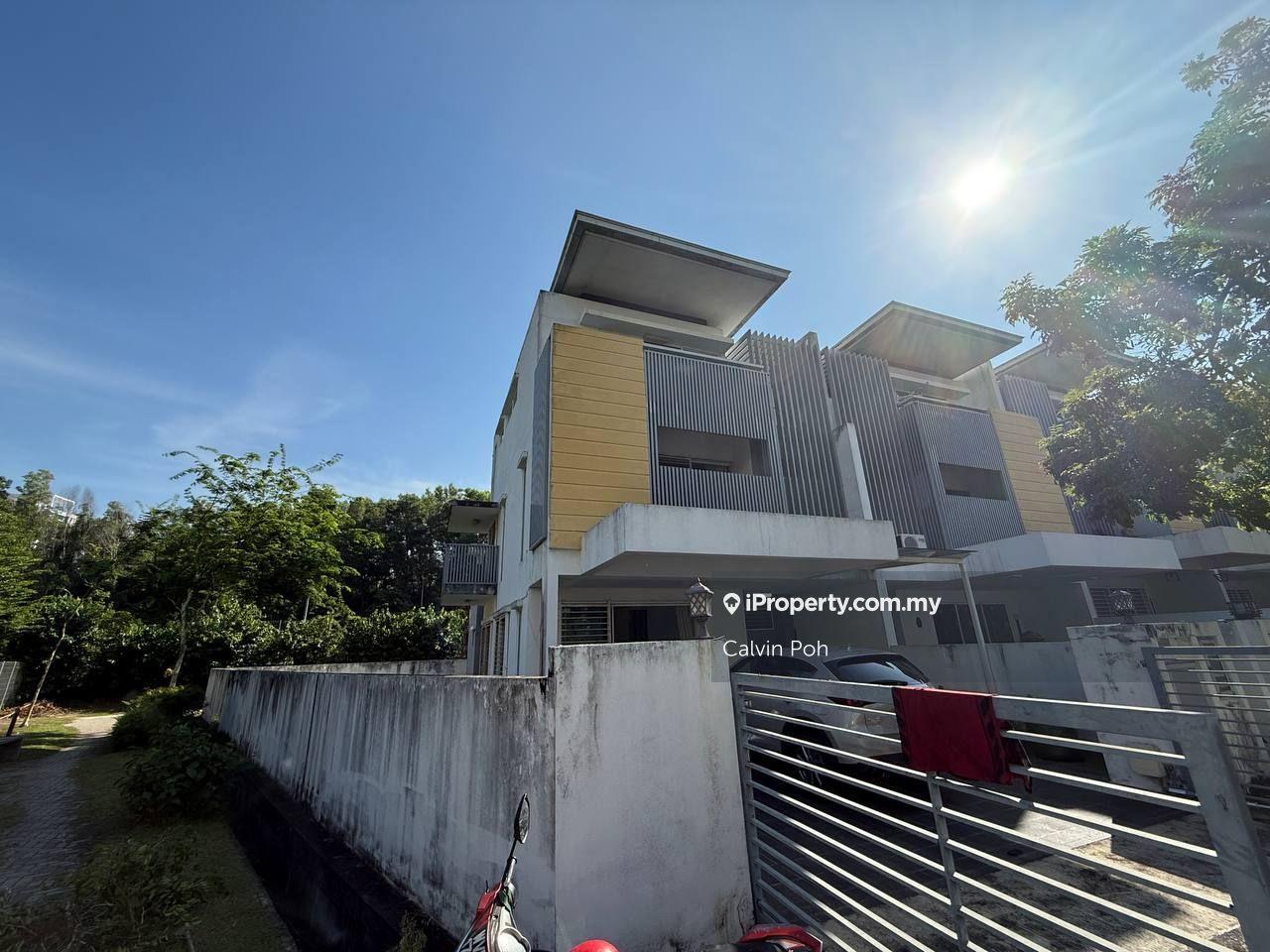 Corner 2.5 Storey Terrace House Taman Nadayu 92 Kajang