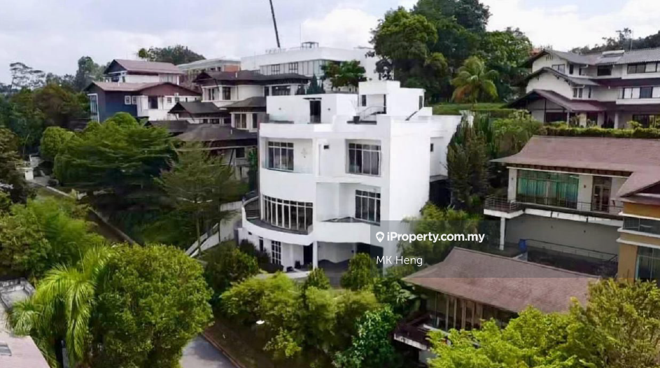 Unique Tropical Resort Home - Elevated Ground, Great Views & Breezy