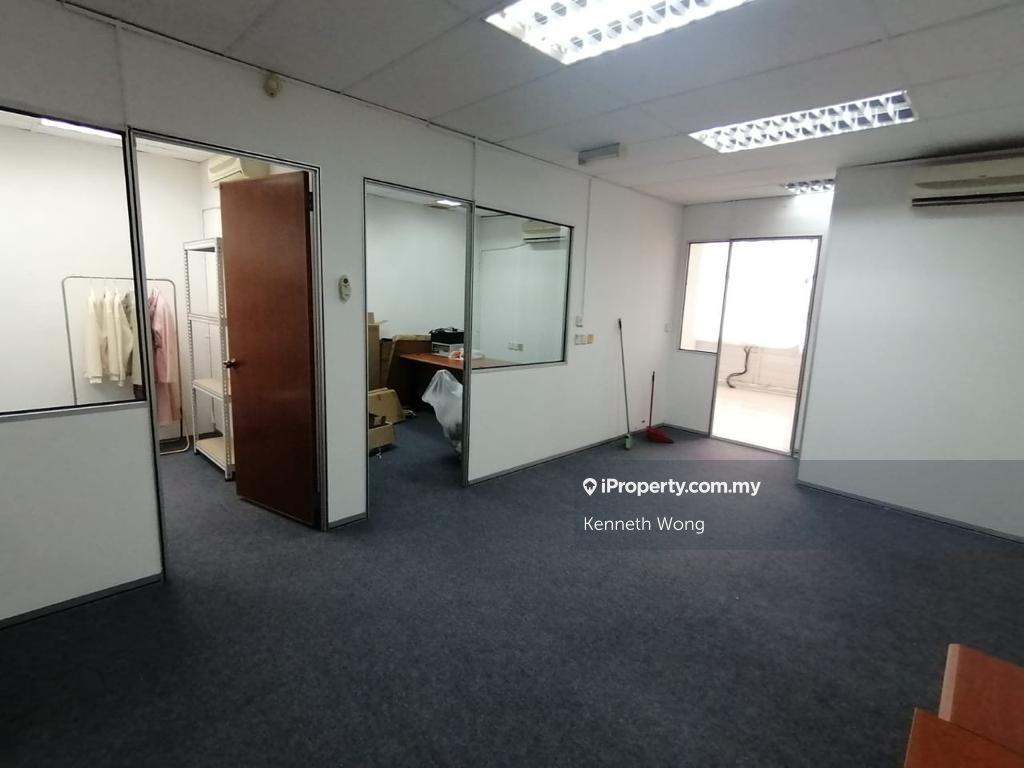 2nd floor (3a) front office for sale in Sunwaymas Commercial Center 