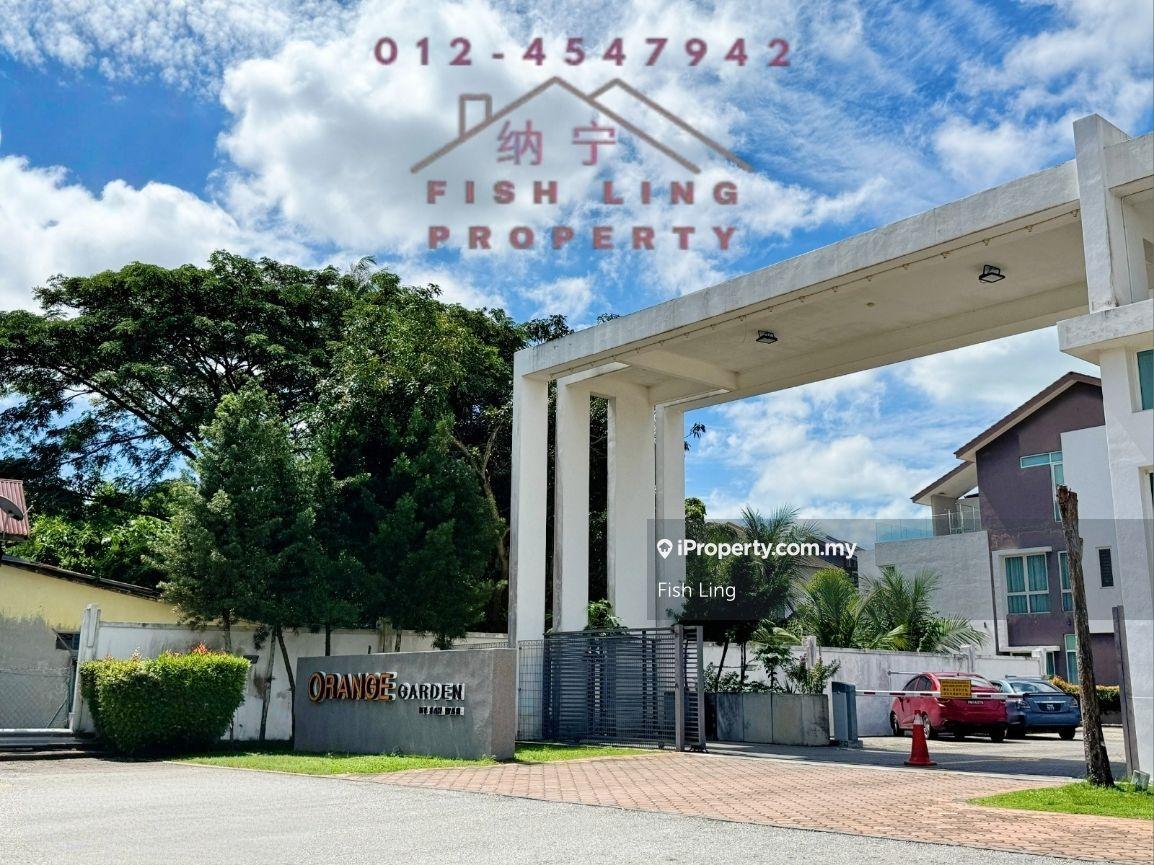 Taman Desa Oren, Sungai Puyu 3 Storey Terrace House With Gated.