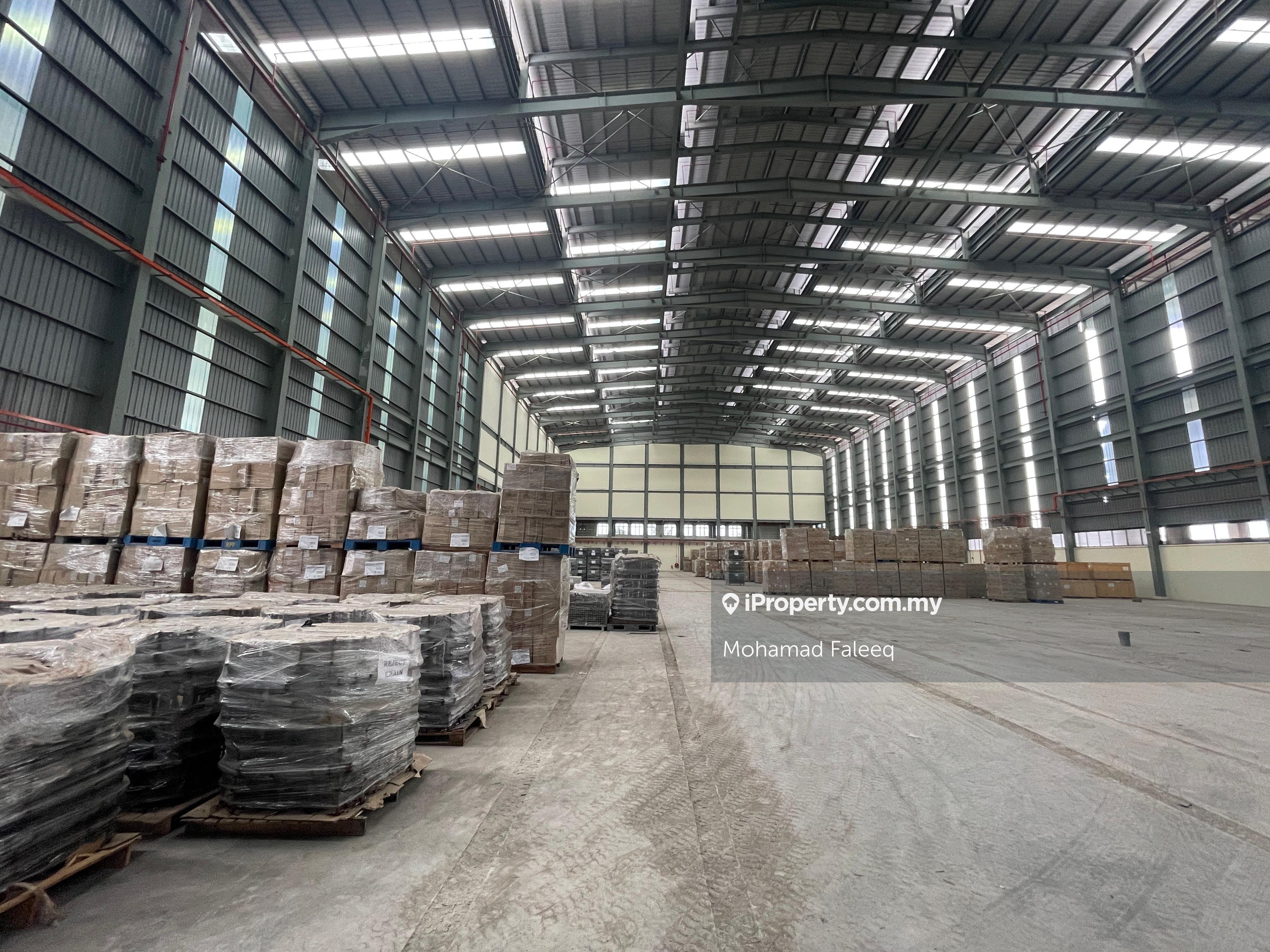 Big factory with high ceiling area, multiple storeys with low ceiling
