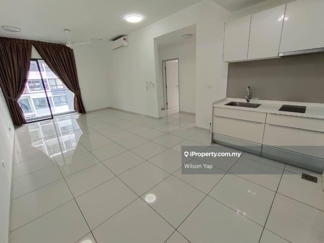 D'sara Sentral 3 rooms with Balcony Unit For Sell