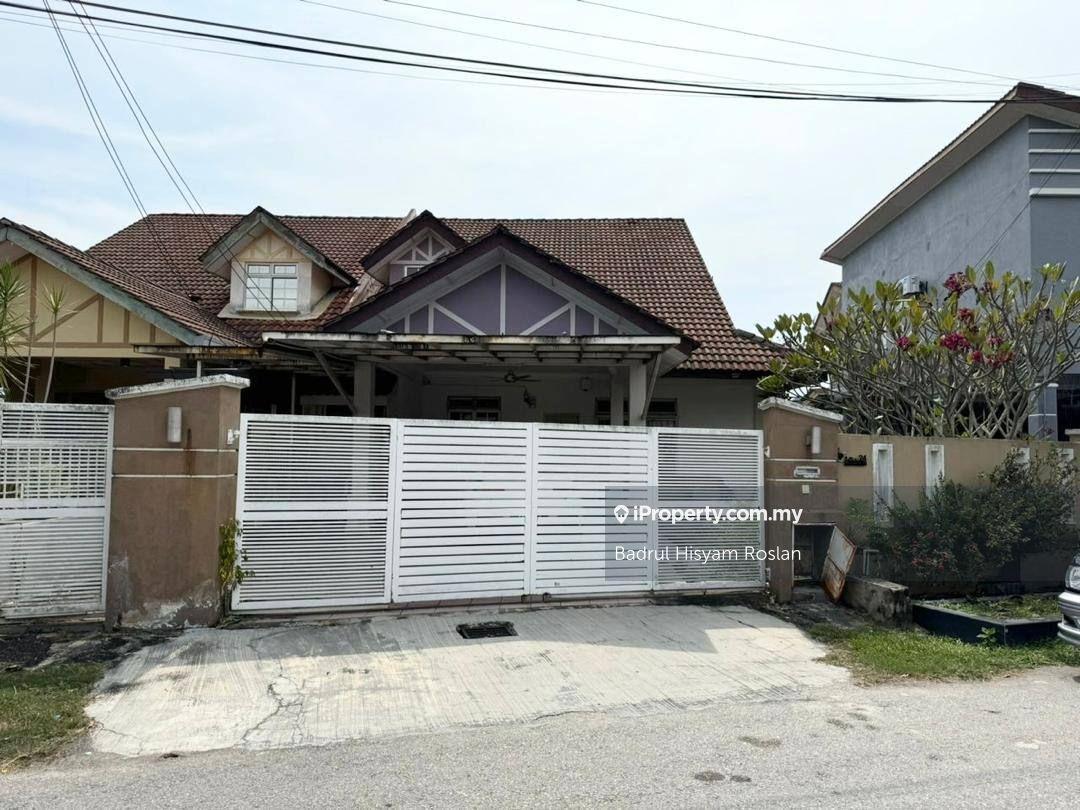 Renovated Near Surau 4628ft Semi D House Desa Sentosa Teras Jernang