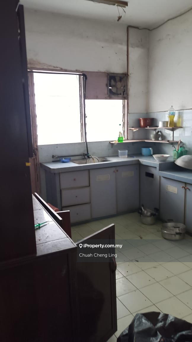2 sty terrace int , Tmn Perwira , Permatang Tinggi , Penang Mainland.