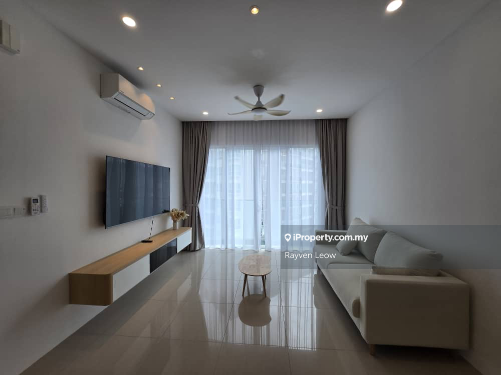 Fully Furnished & Well Renovated unit for Rent @ Quaywest residence