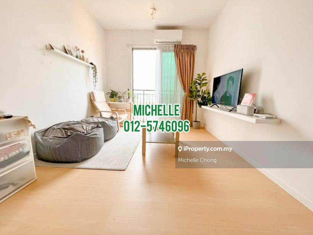 Furnished & renovated 729sqft, 2 carparks